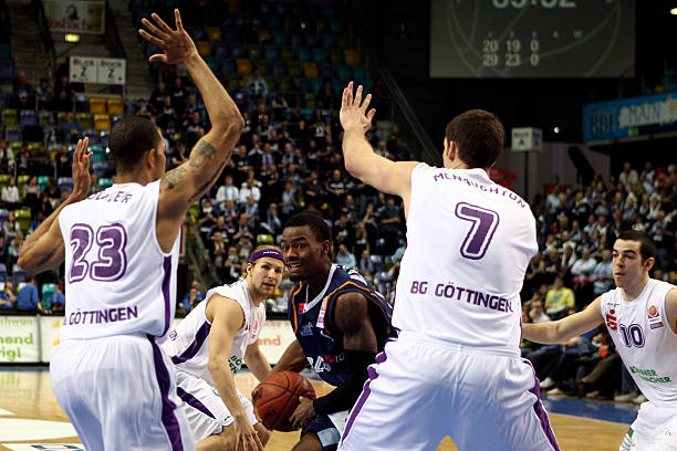 更注重于基 更注重于基